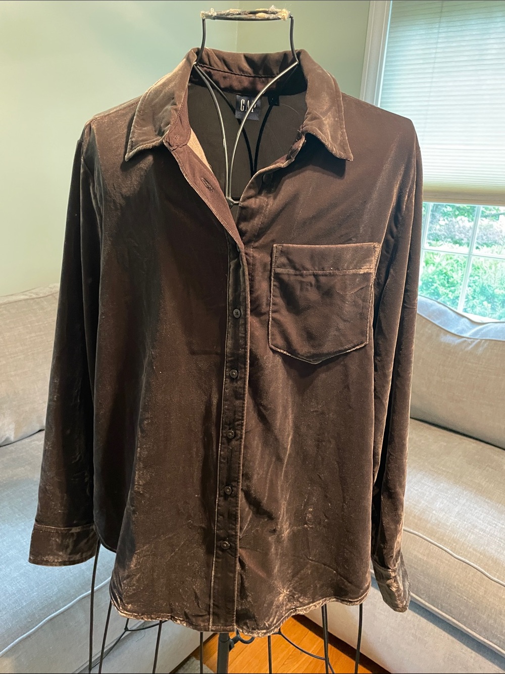 GAP Women’s Velvet Button up Shirt